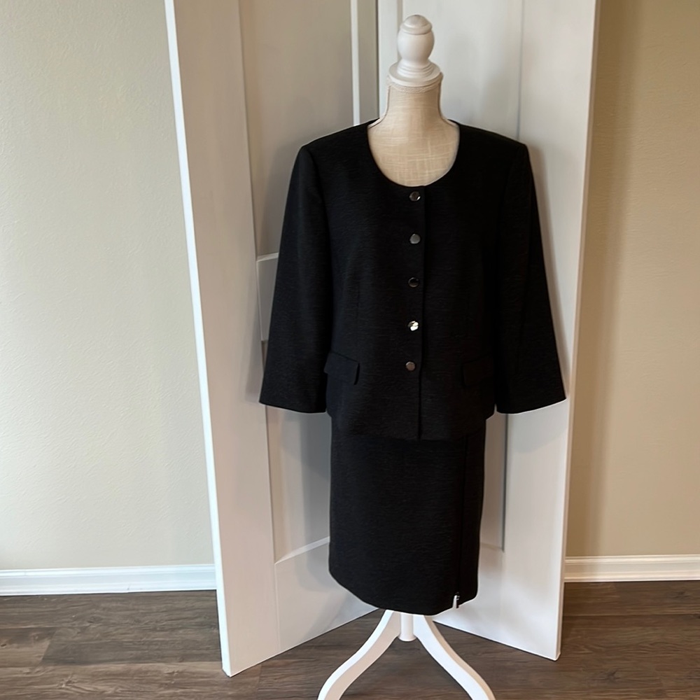 Kasper 2 piece Suit Black with faint white fleck